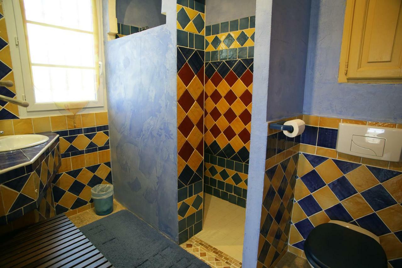 Le Jas Du Gabian Hotel Volonne Екстериор снимка